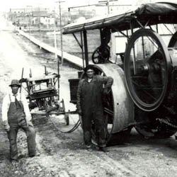 Road Crew Working on Prince Albert Street, ['ca. 1915']