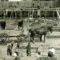 Construction of the Barry Hotel, Saskatoon, SK., ['191--?']