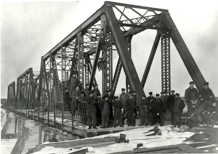 Construction of the Canadian Northern Railway Bridge at Prince Albert